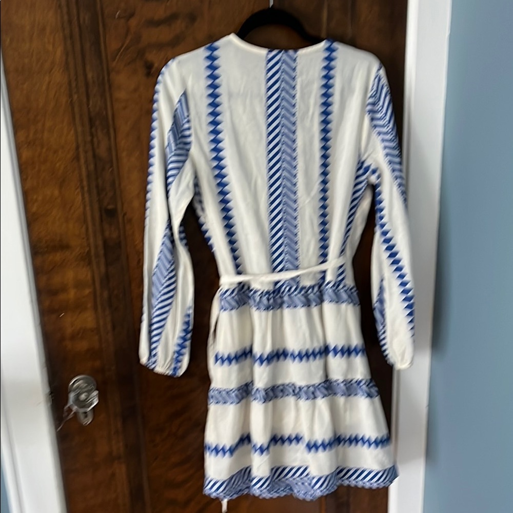 Blue and White Patterned Wrap Dress - Picture 4 of 5